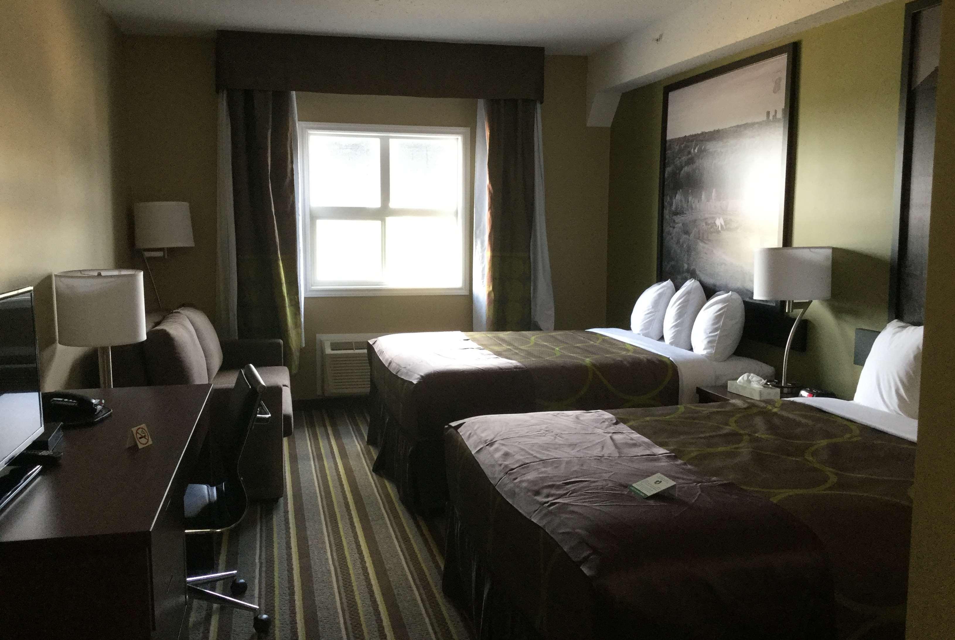 Super 8 By Wyndham Hardisty Hotel Bagian luar foto